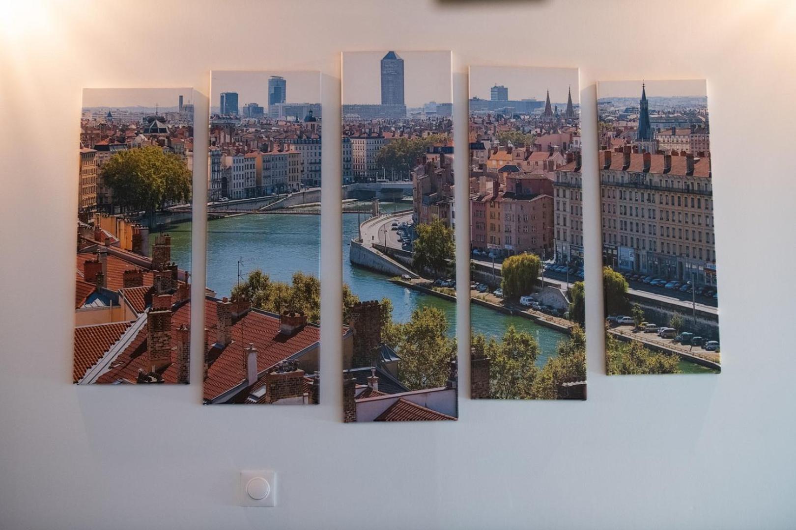 Soyeux - Superbe Canut Quai De Saone Lyon Exteriér fotografie
